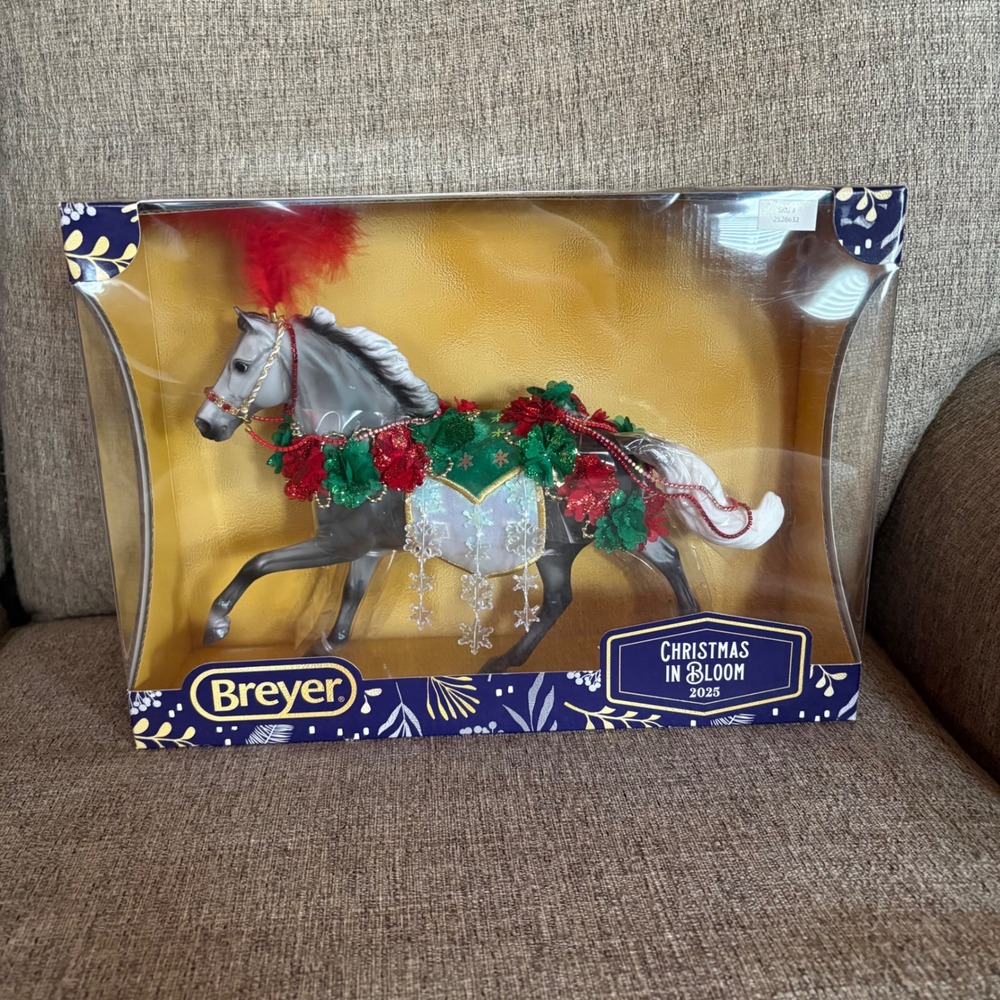 Breyer Christmas in Bloom 2025 Holiday Horse Traditional Scale 700128 Grey Sport
